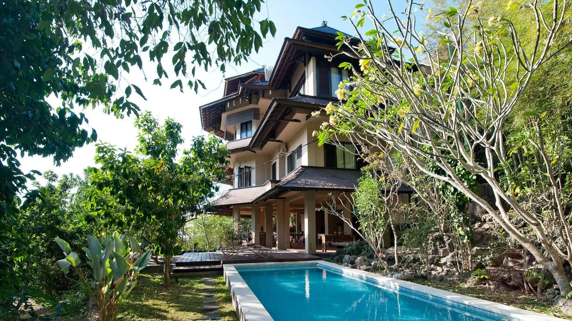 Hotel Casa Di Labuan Pecatu Pensión